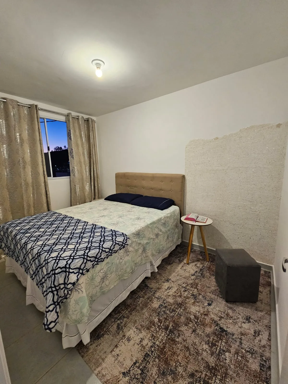 Apartamento com 2 quartos e 47 m² à venda em Jardim Tiradentes, Poços de Caldas, R$ 200 mil