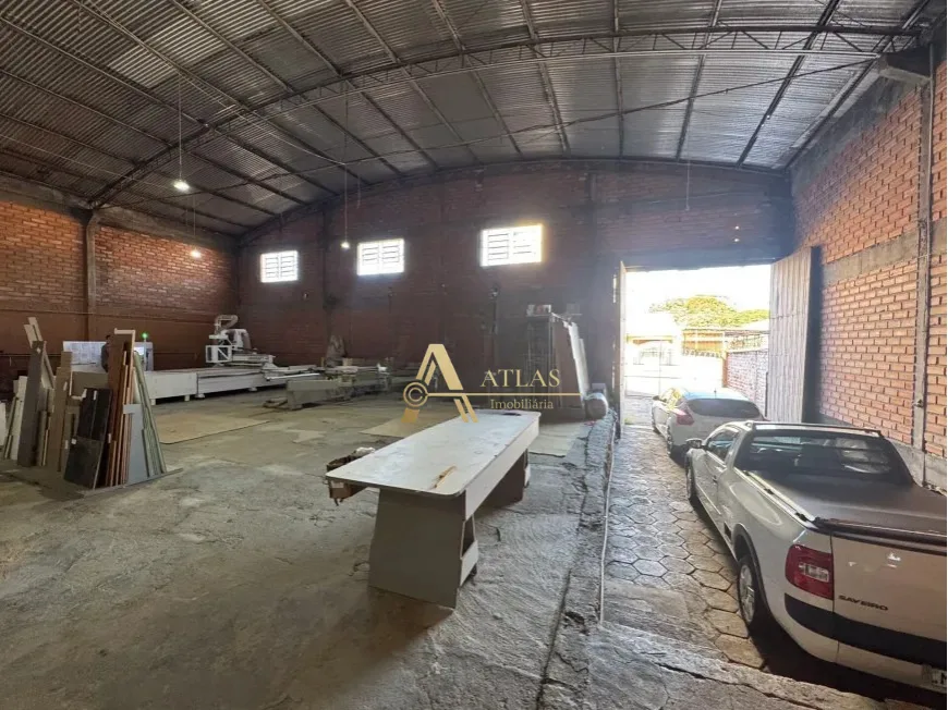 Imóvel comercial de 1.386 m² à venda em Barreiros, São José