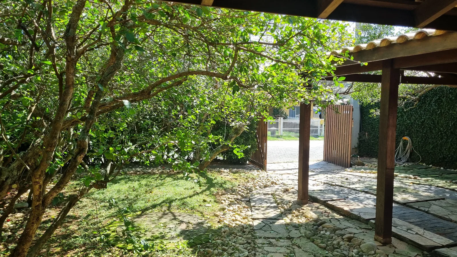 Casa com 3 quartos e 362 m² à venda em Rio Tavares, Florianópolis